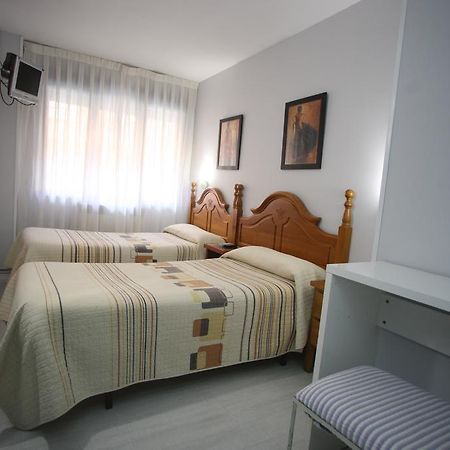 Hostal Santa Barbara Soria Ngoại thất bức ảnh