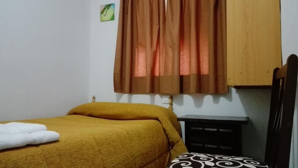 Hostal Santa Barbara Soria Ngoại thất bức ảnh