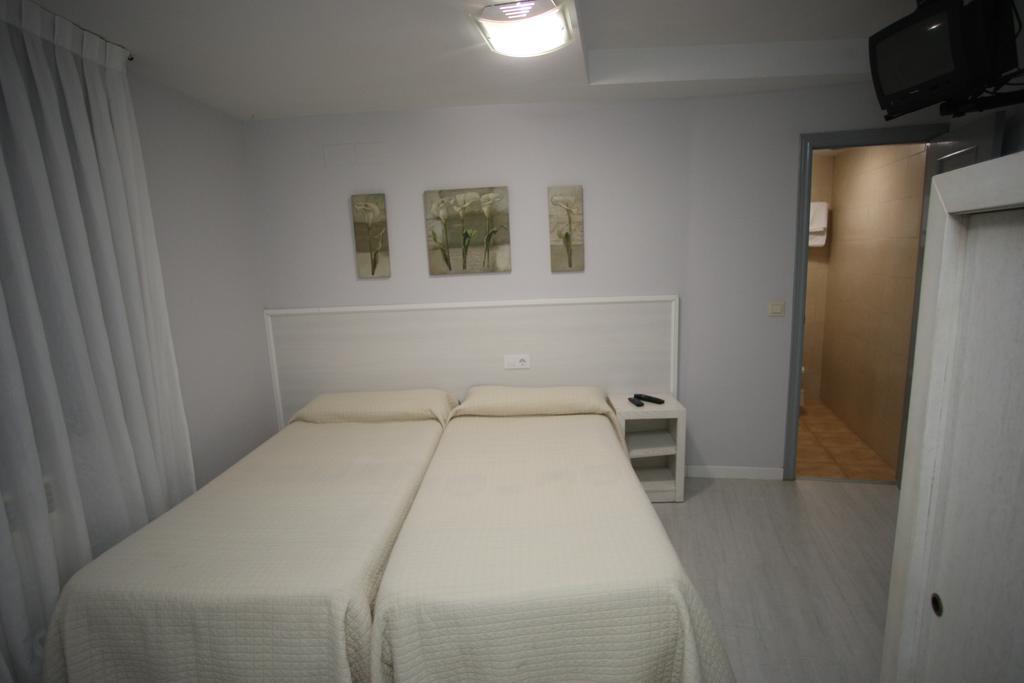 Hostal Santa Barbara Soria Ngoại thất bức ảnh
