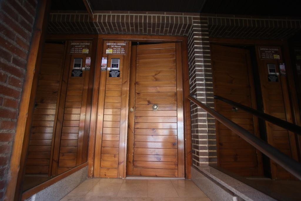 Hostal Santa Barbara Soria Ngoại thất bức ảnh