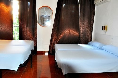 Hostal Santa Barbara Soria Ngoại thất bức ảnh